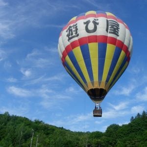 富良野リゾート興産株式会社(レジャーガイド遊び屋)ツアーガイド及び補助