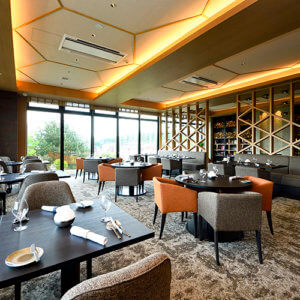 Wineryhotel&condominium 一花【レストランサービススタッフ】
